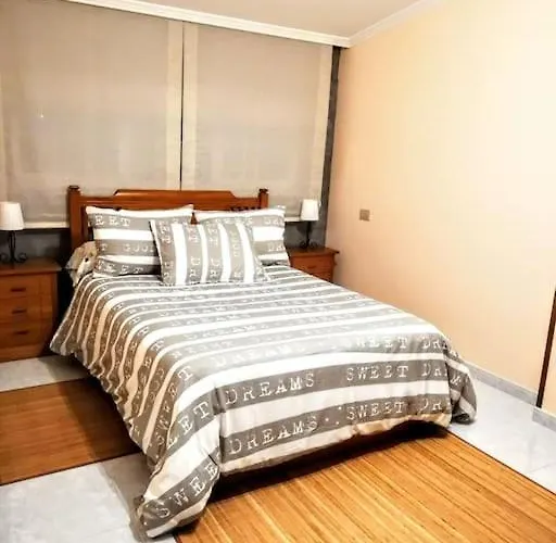 アパート En Afueras リバデオ